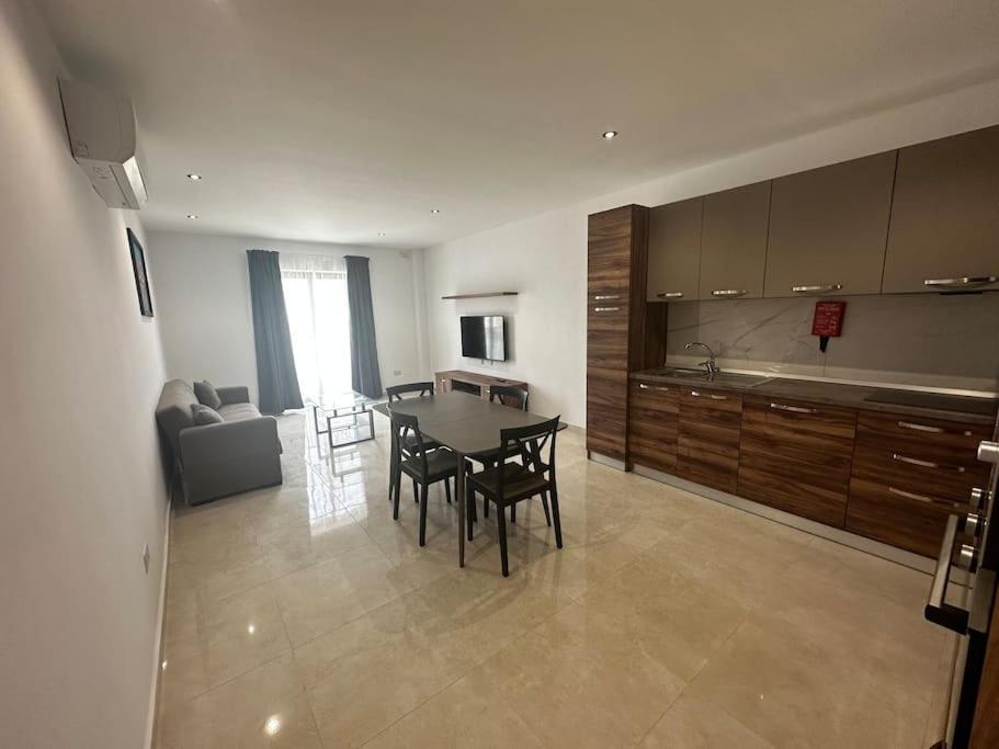 Appartamento Duplex Penthouse In Gzira Sleeps 6 Esterno foto